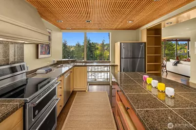 1620 43rd Avenue E #5C, Seattle, WA 98112 - Photo 12