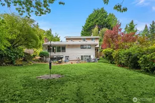 1652 104th Ave SE, Bellevue, WA 98004 - Photo 6