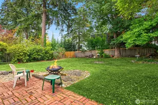 1652 104th Ave SE, Bellevue, WA 98004 - Photo 4