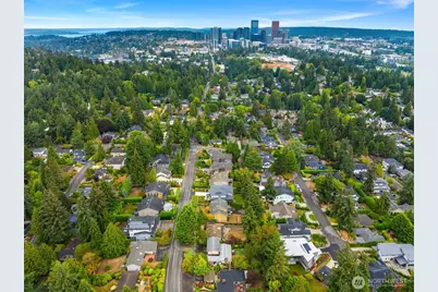 1652 104th Avenue SE, Bellevue, WA 98004 - Photo 10