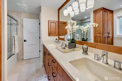 1441 88th Avenue NE, Clyde Hill, WA 98004 - Photo 24