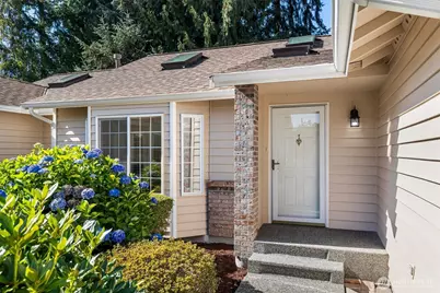 14118 Beverly Park Road #B, Edmonds, WA 98026 - Photo 2