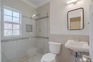 306 E 12th St, Vancouver, WA 98660 - Photo 22