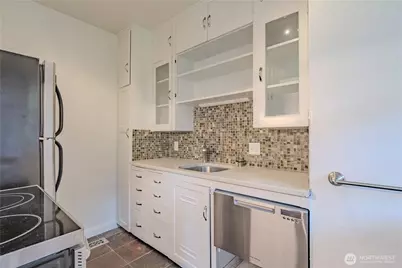 306 E 12th Street #C, Vancouver, WA 98660 - Photo 14