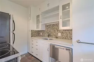 306 E 12th St, Vancouver, WA 98660 - Photo 14