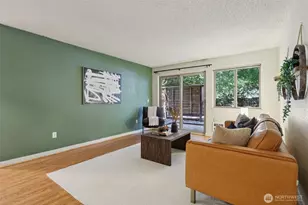 275 W Roy St, Seattle, WA 98119 - Photo 12