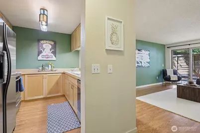 275 W Roy Street #114, Seattle, WA 98119 - Photo 6