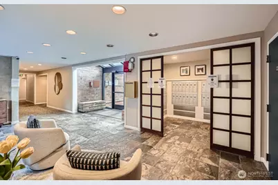 275 W Roy Street #114, Seattle, WA 98119 - Photo 22