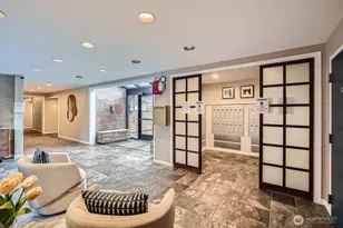 275 W Roy St, Seattle, WA 98119 - Photo 22