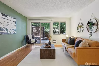 275 W Roy Street #114, Seattle, WA 98119 - Photo 2