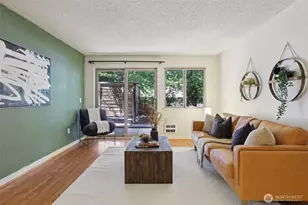 275 W Roy St, Seattle, WA 98119 - Photo 2