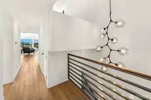 2400 Aurora Ave N, Seattle, WA 98109 - Photo 32