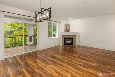 5589 Lakemont Boulevard SE #1706, Bellevue, WA 98006 - Photo 4