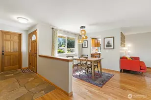 8622 NE 139th St, Kirkland, WA 98034 - Photo 2