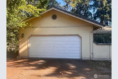 9222 S 198 Street Ct, Renton, WA 98055 - Photo 2