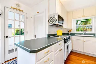 4610 K Pl, Seaview, WA 98644 - Photo 12