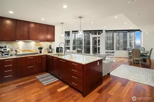 500 106th Ave NE, Bellevue, WA 98004 - Photo 2