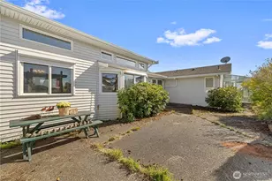 10888 Wilson Ln, Mount Vernon, WA 98273 - Photo 26