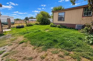 8305 S Missimer Rd, Prosser, WA 99350 - Photo 6
