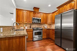 4406 Providence Point Pl SE, Issaquah, WA 98029 - Photo 2