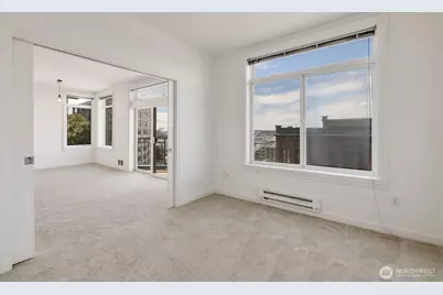 2414 1st Avenue #617, Seattle, WA 98121 - Photo 4