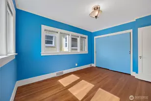 1159 N 77th St, Seattle, WA 98103 - Photo 16