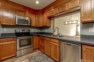 909 N I St, Tacoma, WA 98403 - Photo 8