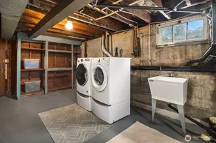 1309 N 80th St, Seattle, WA 98103 - Photo 18