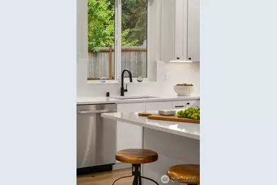 10002 228th Place SE, Woodinville, WA 98077 - Photo 12