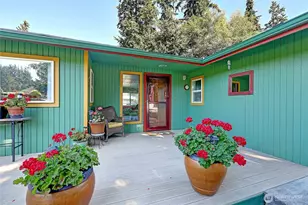 371 Cambrae Dr, Camano Island, WA 98282 - Photo 8
