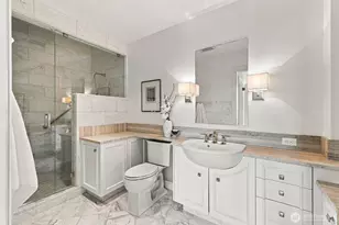1223 Spring St, Seattle, WA 98104 - Photo 30