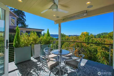 3829 43rd Avenue NE, Seattle, WA 98105 - Photo 10
