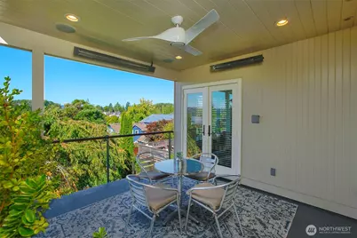 3829 43rd Avenue NE, Seattle, WA 98105 - Photo 12