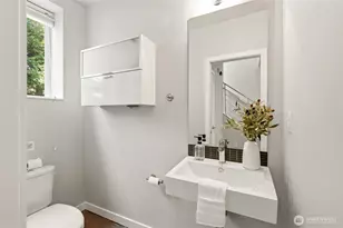 1806 25th Ave, Seattle, WA 98122 - Photo 12