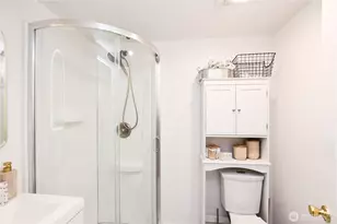 1214 Taylor Ave N, Seattle, WA 98109 - Photo 22