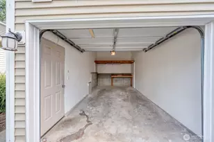 5722 99th St Ct E, Puyallup, WA 98373 - Photo 2