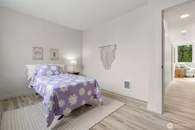 12225 Roseberg Avenue S #9, Seattle, WA 98168 - Photo 16