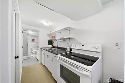 12015 Exeter Avenue NE, Seattle, WA 98125 - Photo 30