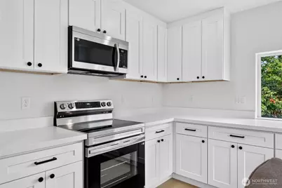 10029 14th Avenue S, Seattle, WA 98168 - Photo 14