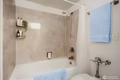 610 Aloha Street #404, Seattle, WA 98109 - Photo 10