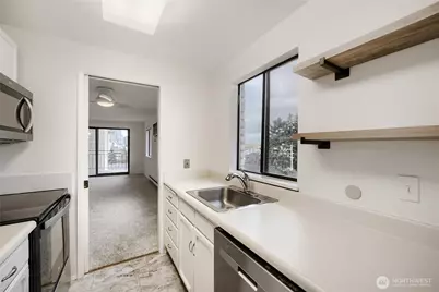 610 Aloha Street #404, Seattle, WA 98109 - Photo 36