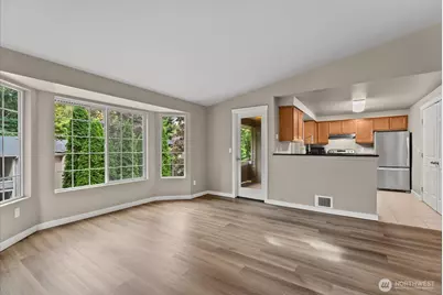 10009 NE 120th Lane #B301, Kirkland, WA 98034 - Photo 8