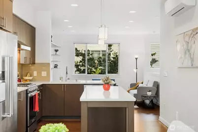 15788 NE 14th Alley, Bellevue, WA 98008 - Photo 12