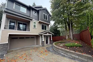 24743 SE 17th Pl, Sammamish, WA 98075 - Photo 2