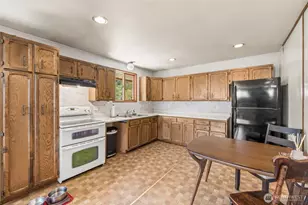 371 Lakeside Dr, Sedro Woolley, WA 98284 - Photo 22
