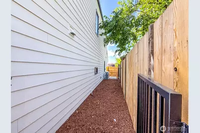 5404 20th Avenue S, Seattle, WA 98108 - Photo 36