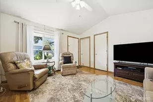 2102 SW 7th St, Battle Ground, WA 98604 - Photo 8