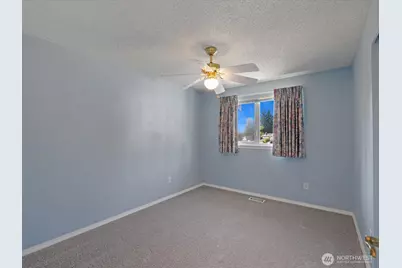 14403 48th Place W, Edmonds, WA 98026 - Photo 22