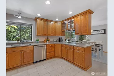14403 48th Place W, Edmonds, WA 98026 - Photo 10