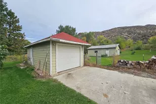 32258 B Hwy 97, Tonasket, WA 98855 - Photo 34